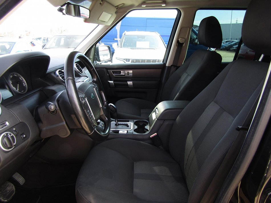 Land Rover Discovery 3.0 TD  4x4, 7míst