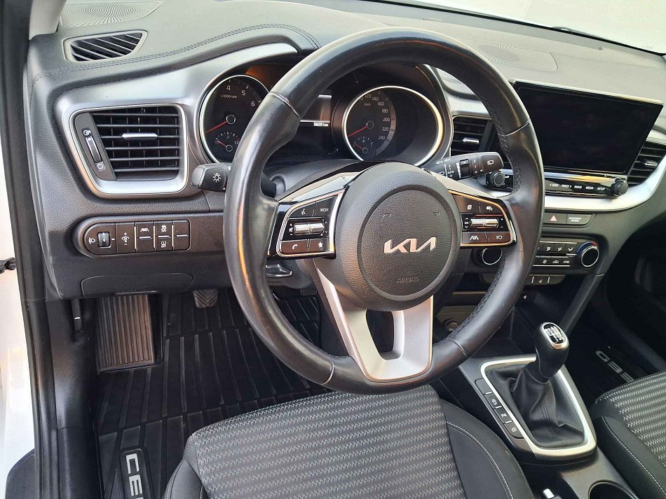 Kia Ceed 1.5T-GDi 
