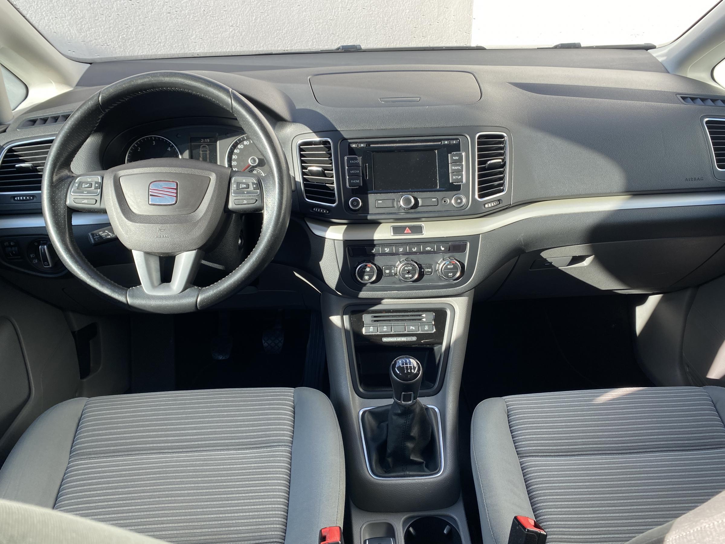 Seat Alhambra, 2012 - pohled č. 8