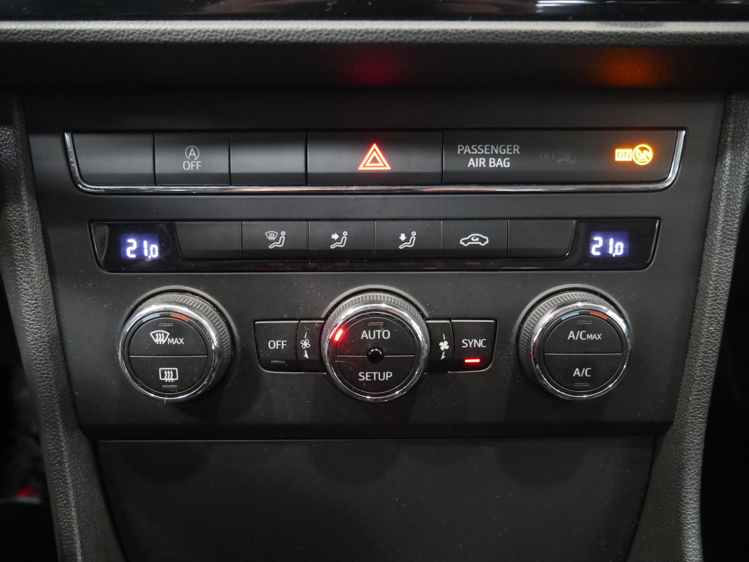 Seat Leon, 2015 - pohled č. 15