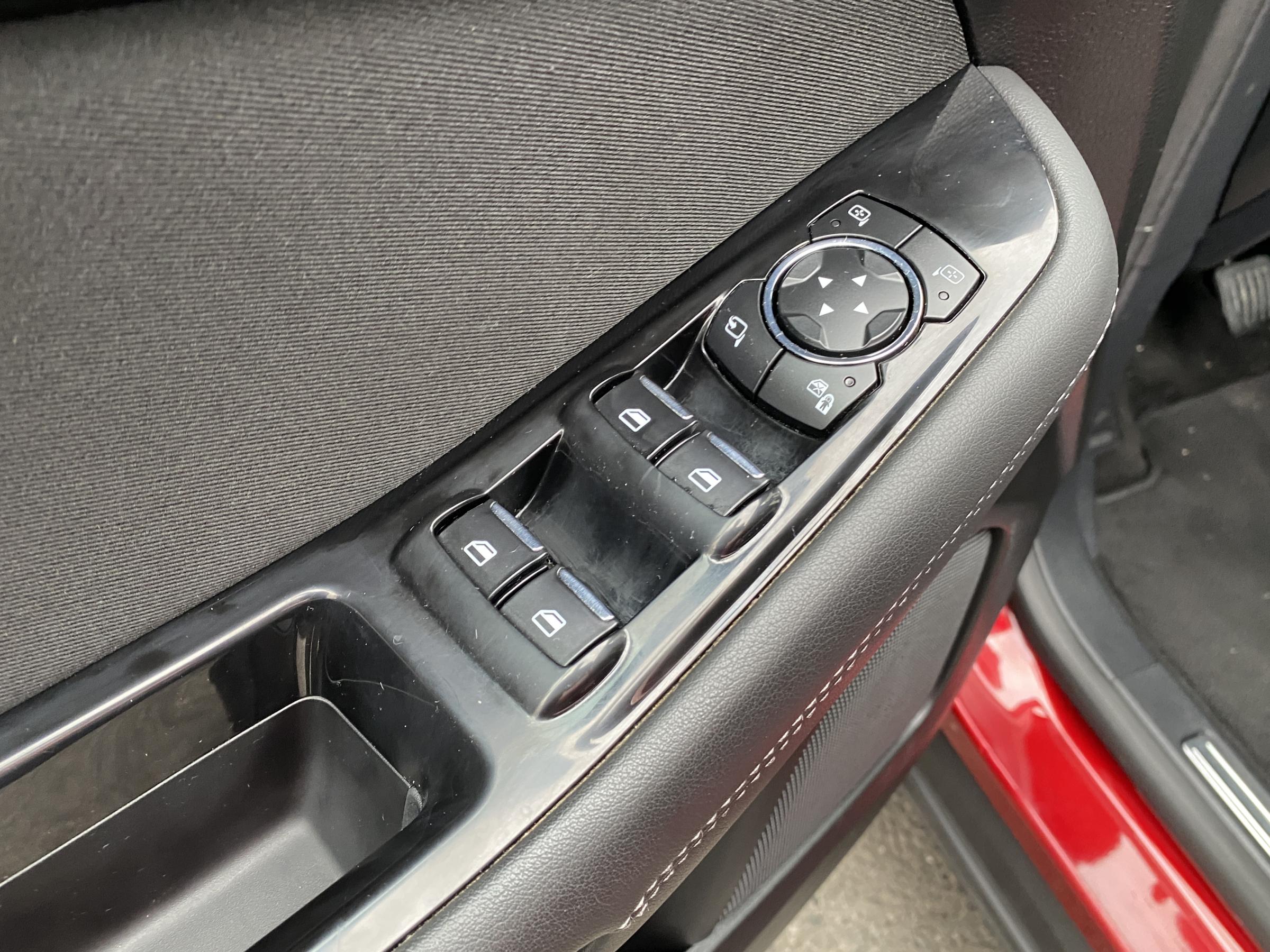 Ford S-MAX, 2016 - pohled č. 13