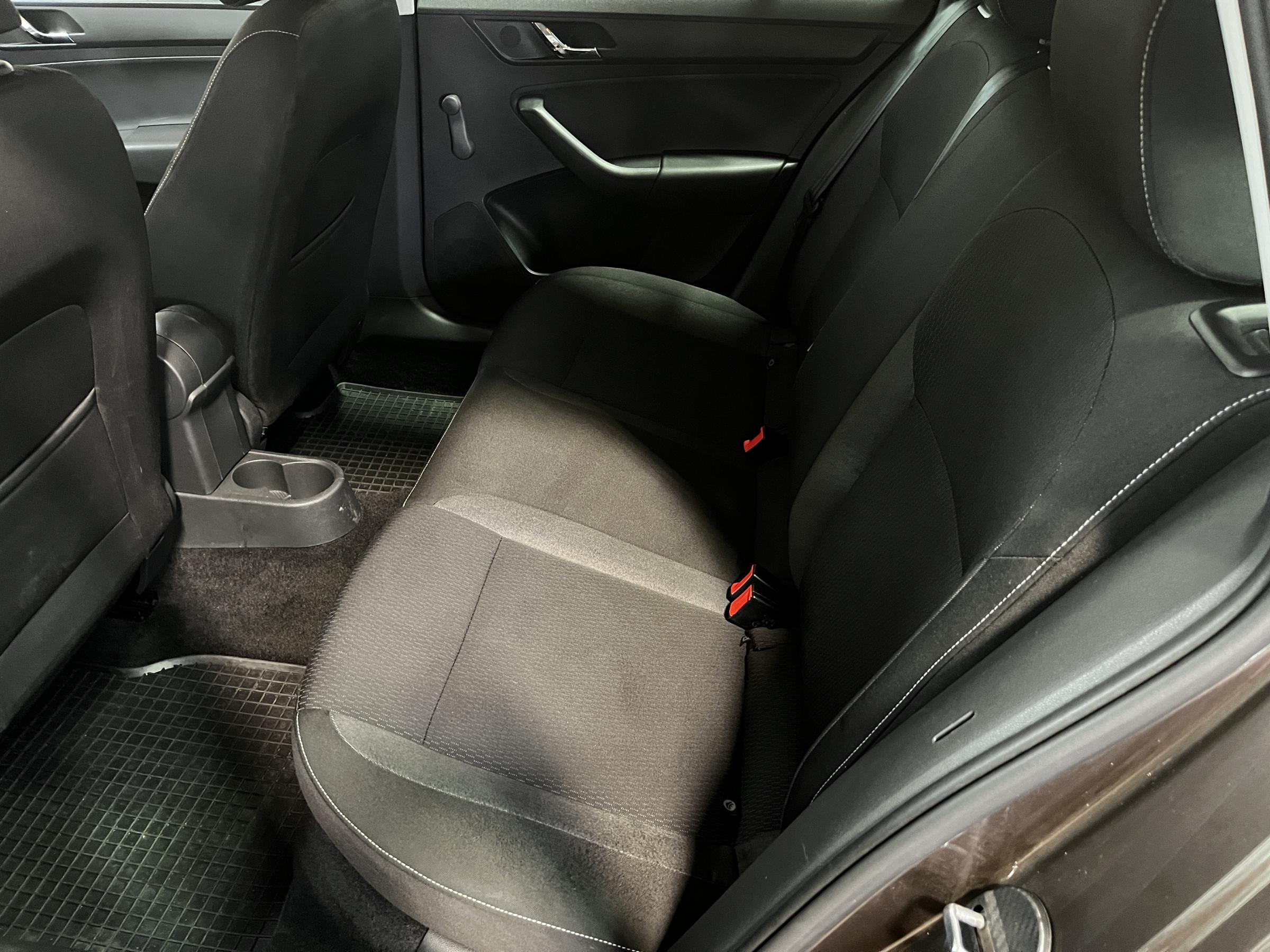 Škoda Rapid, 2015 - pohled č. 10