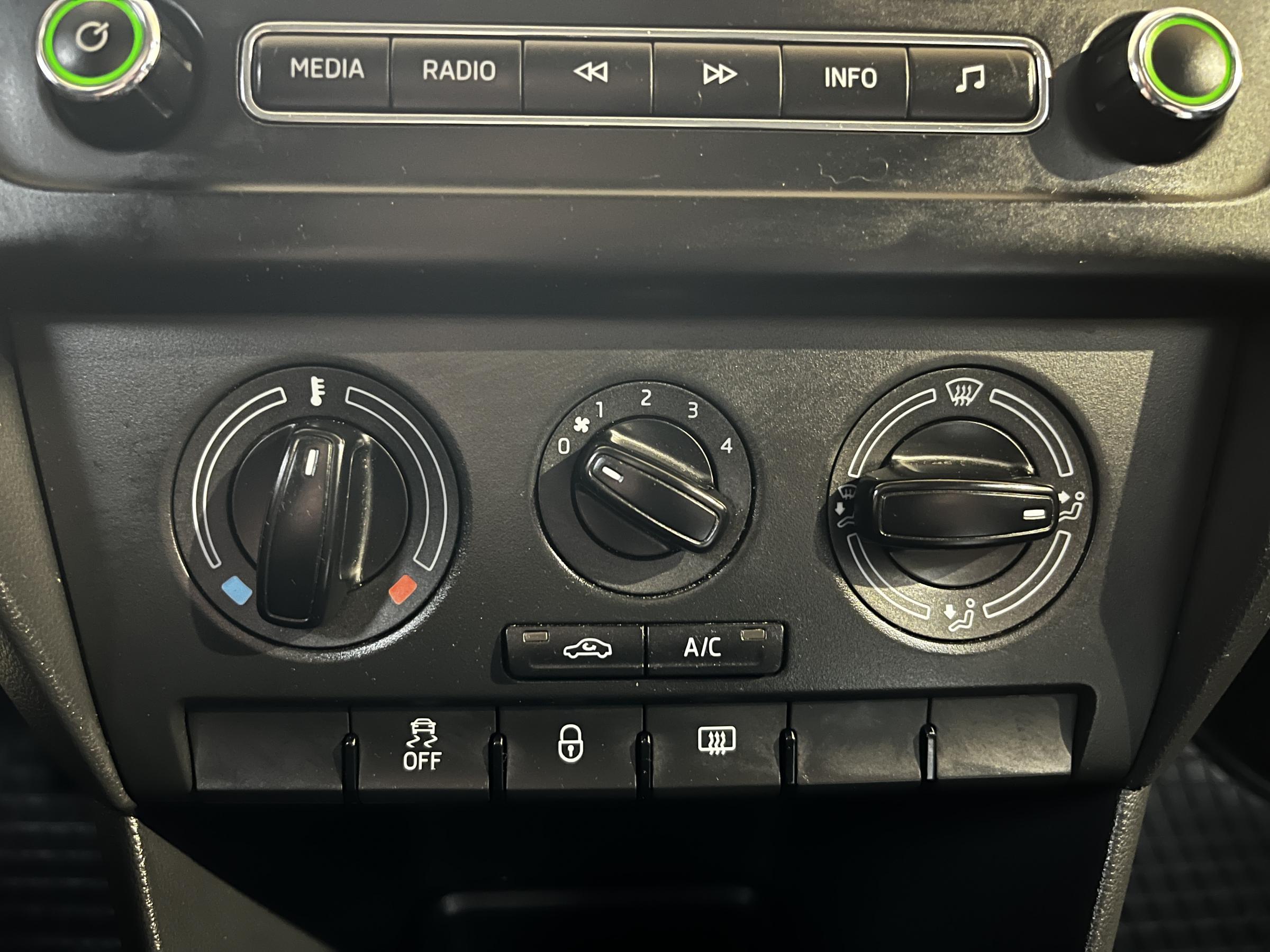 Škoda Rapid, 2015 - pohled č. 13