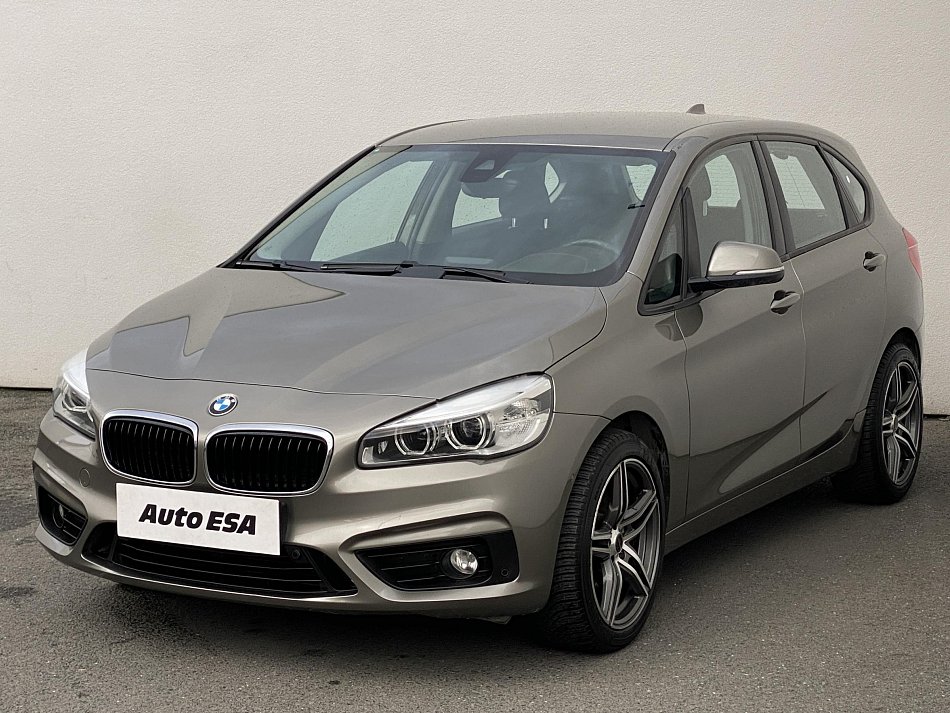 BMW Řada 2 2.0 D  218d