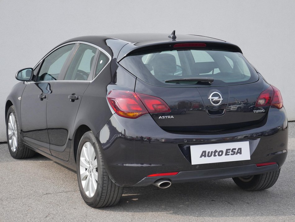Opel Astra 1.6T 