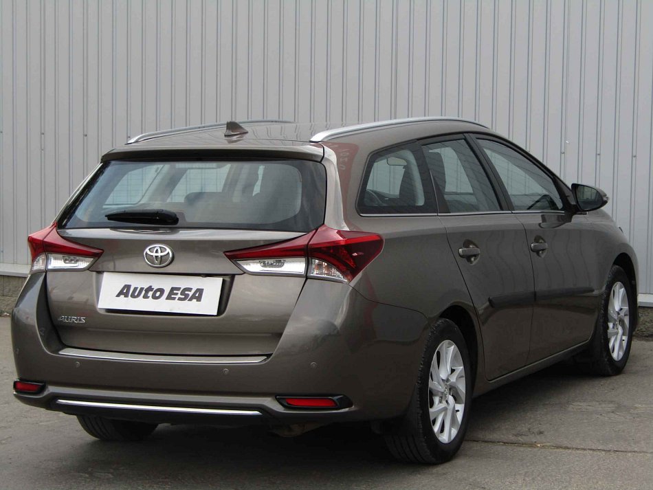 Toyota Auris 1.6VVT-i 