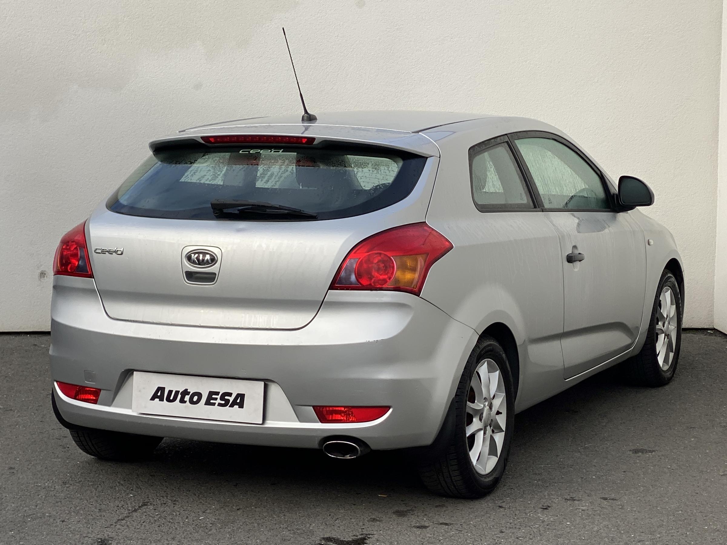 Kia Pro-Ceed, 2008 - pohled č. 4