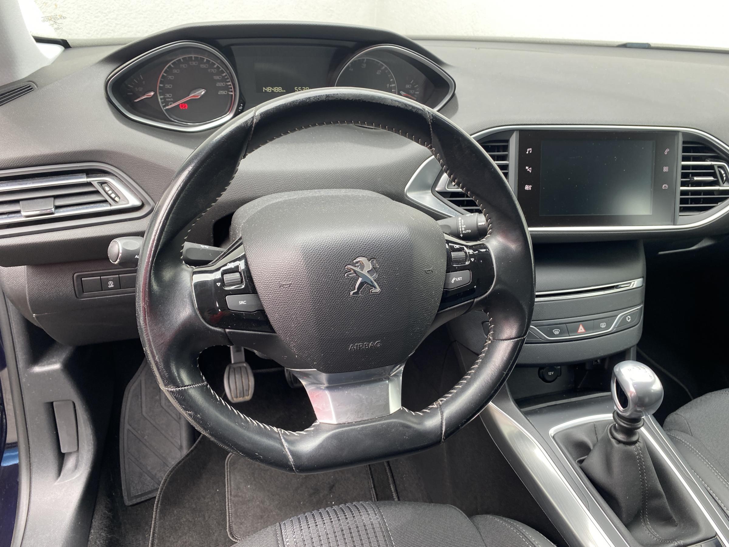 Peugeot 308, 2018 - pohled č. 15
