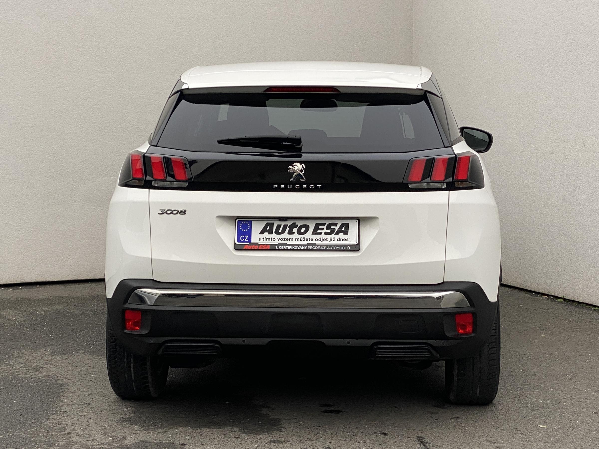 Peugeot 3008, 2018 - pohled č. 5