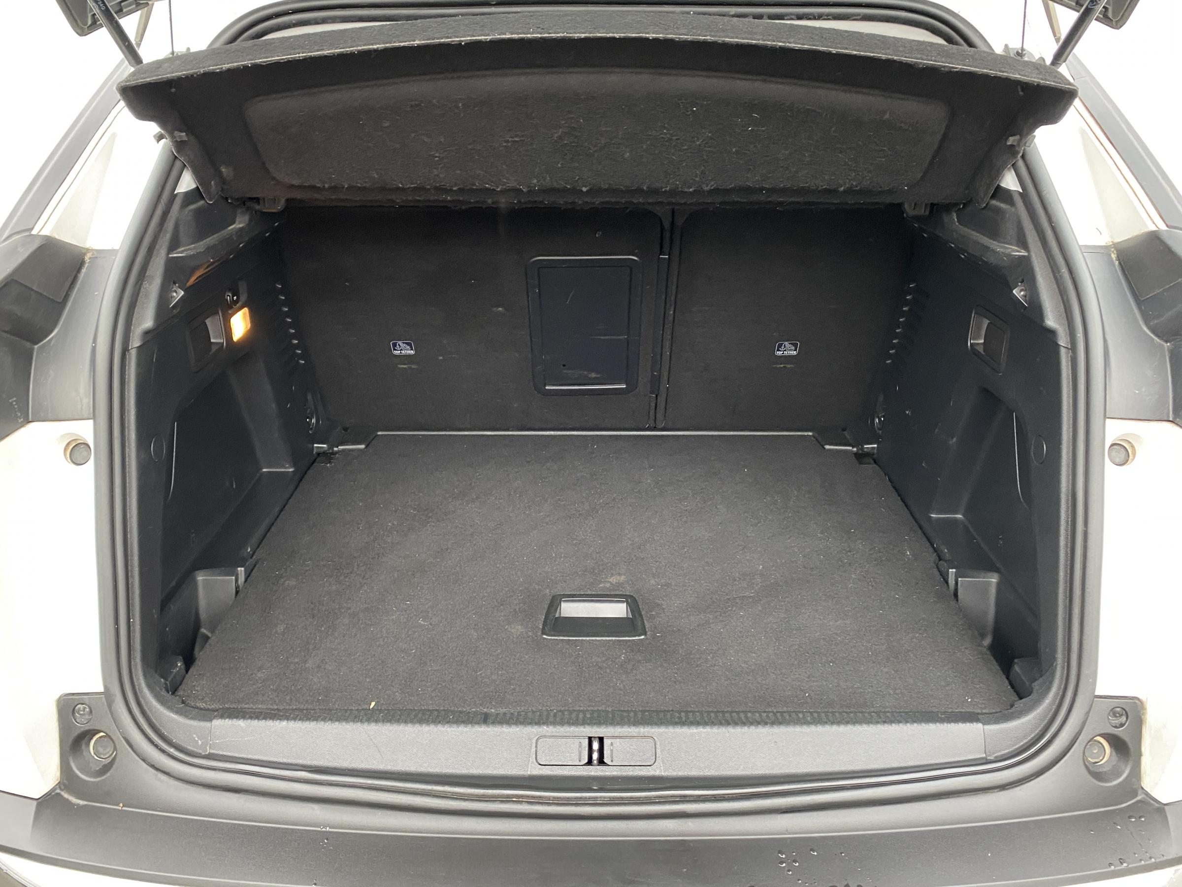 Peugeot 3008, 2018 - pohled č. 7