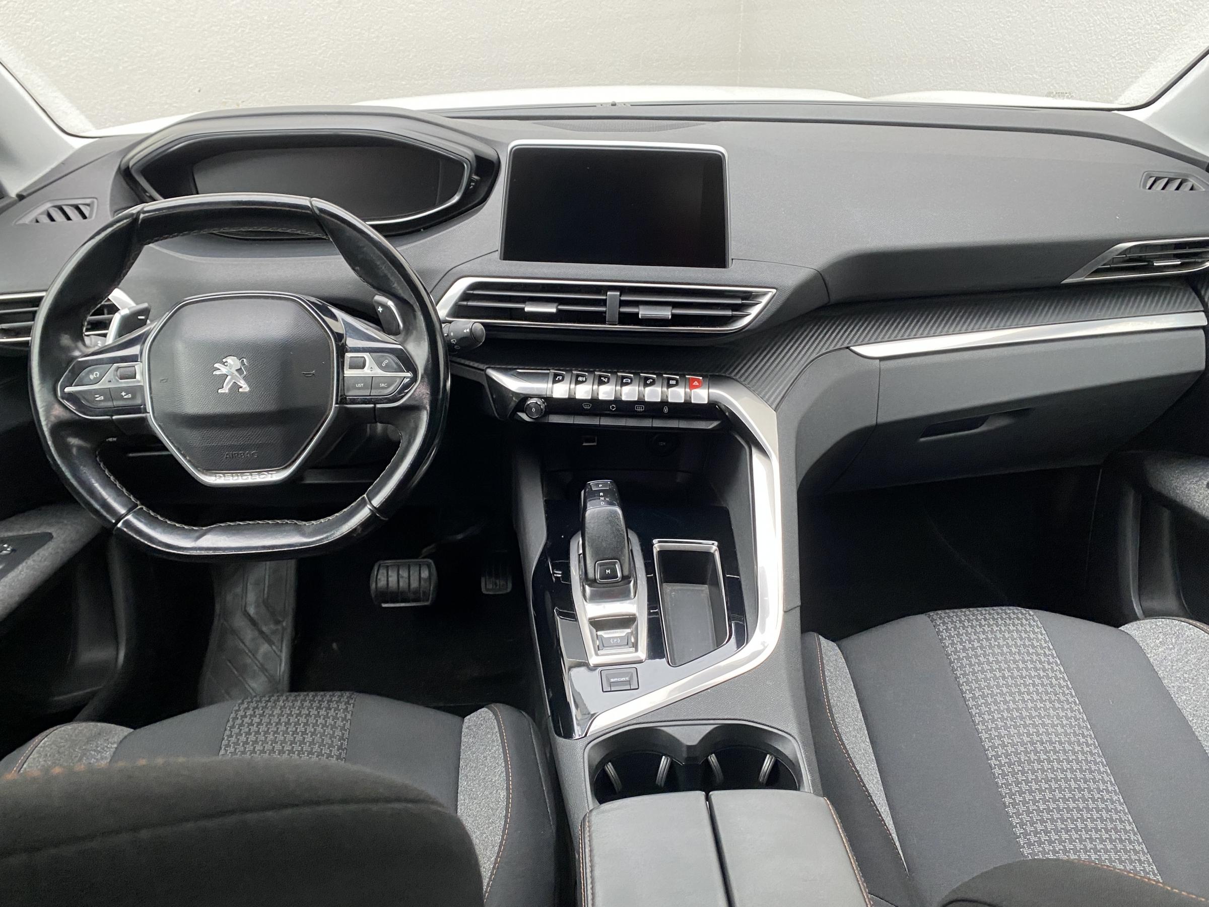 Peugeot 3008, 2018 - pohled č. 8