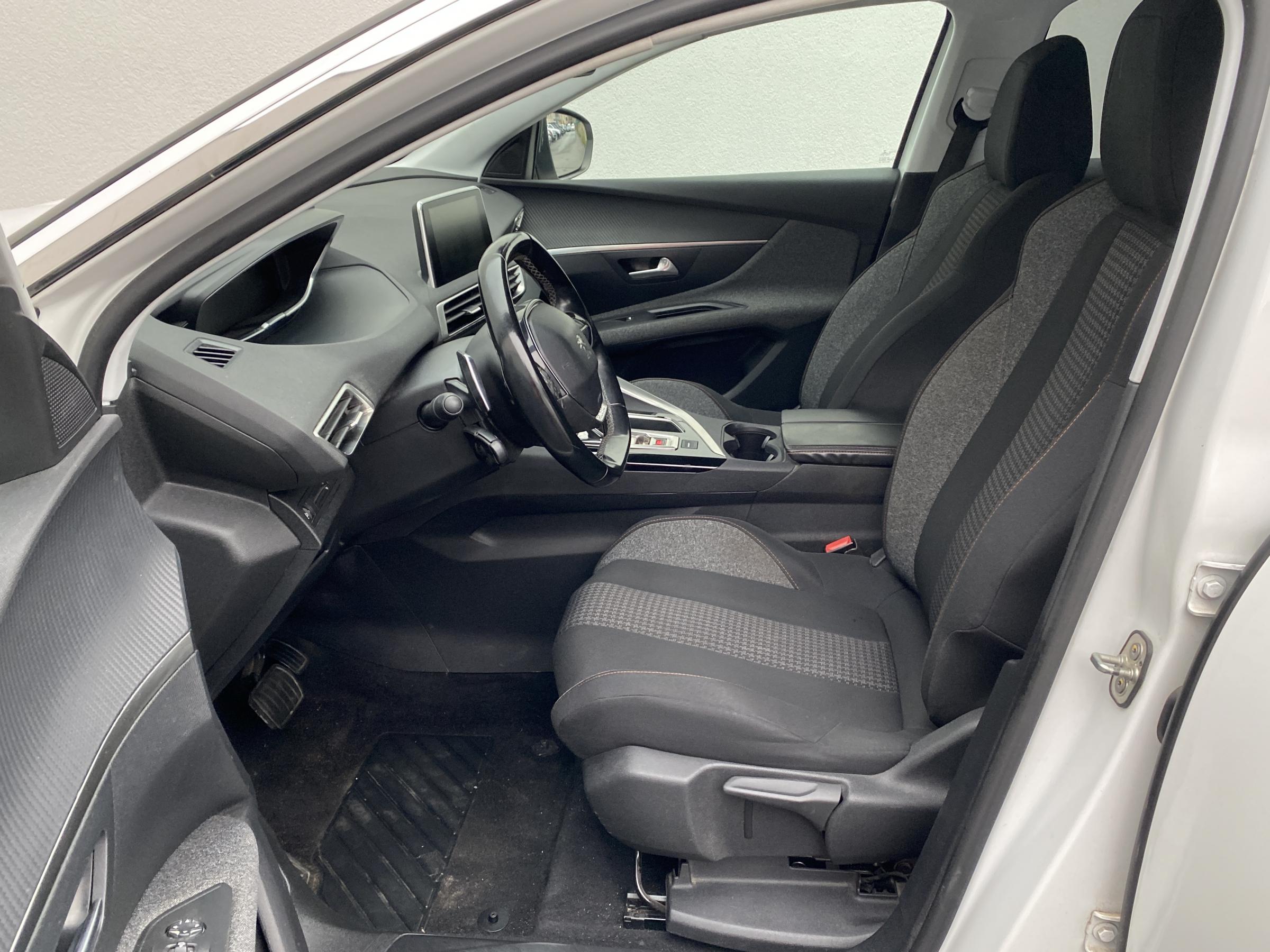 Peugeot 3008, 2018 - pohled č. 9