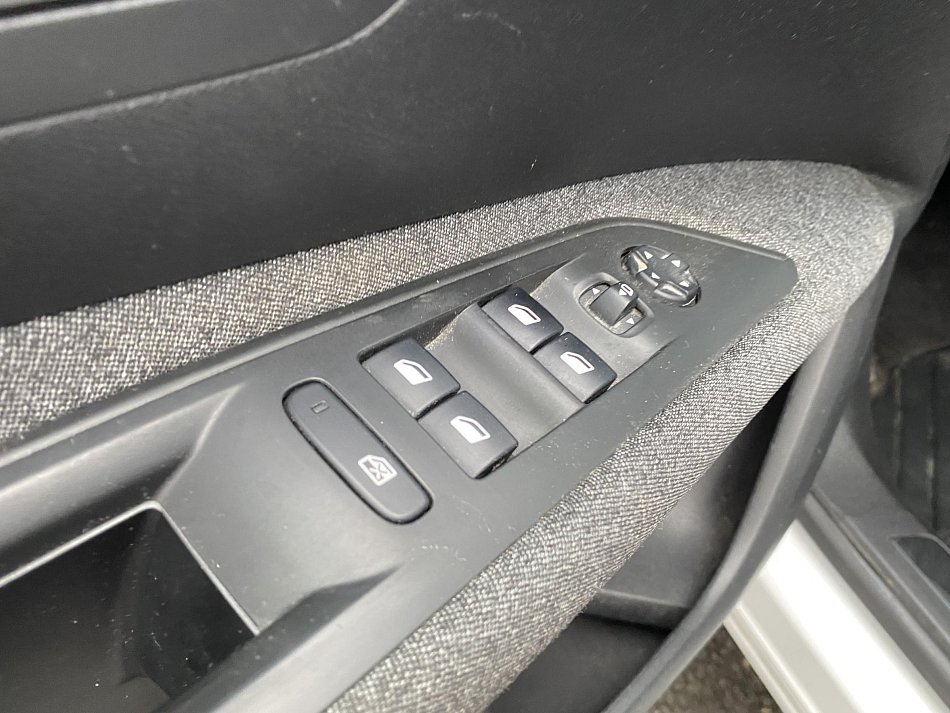 Peugeot 3008 1.5 HDi Active