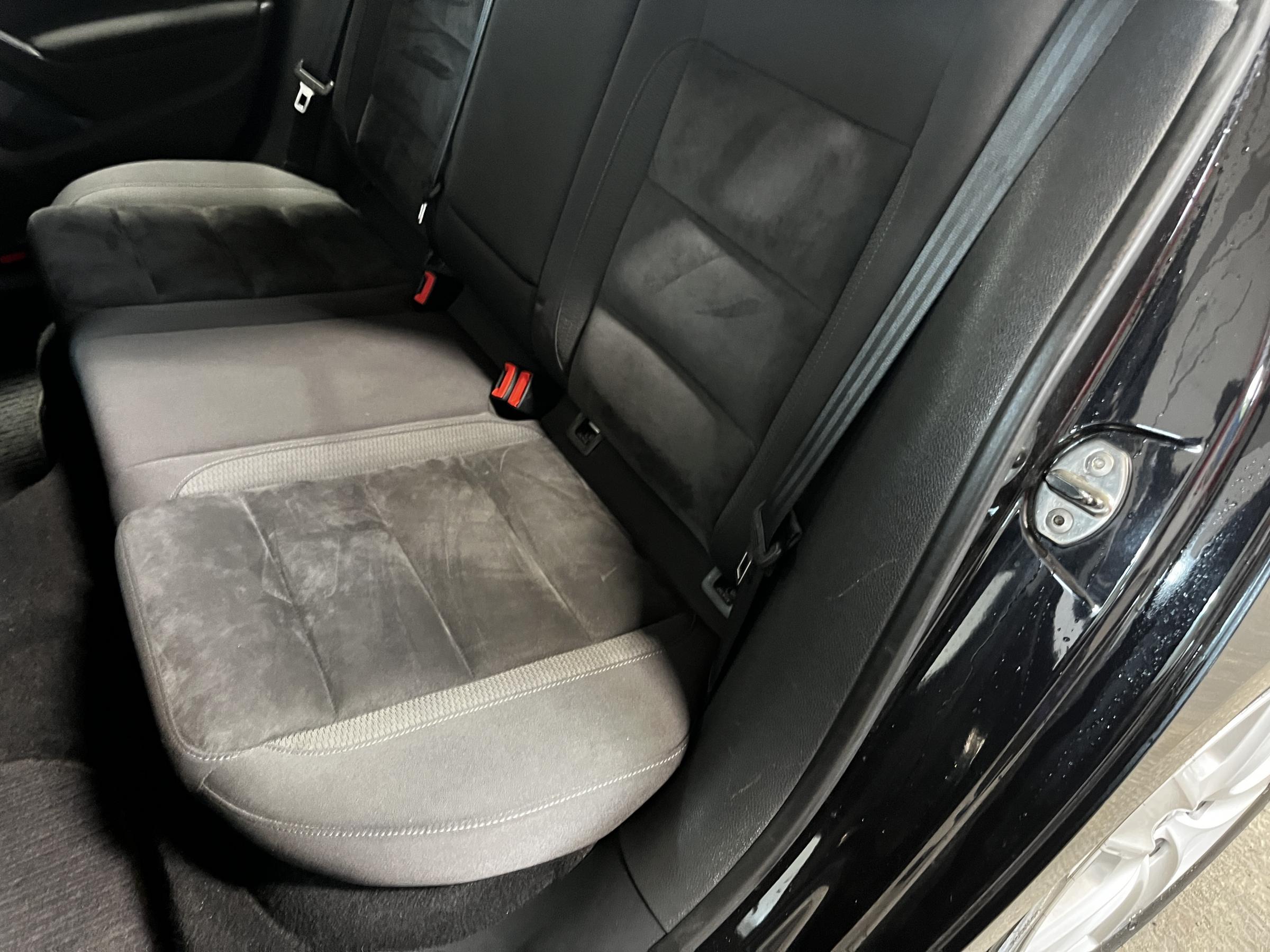 Volkswagen Golf, 2011 - pohled č. 11