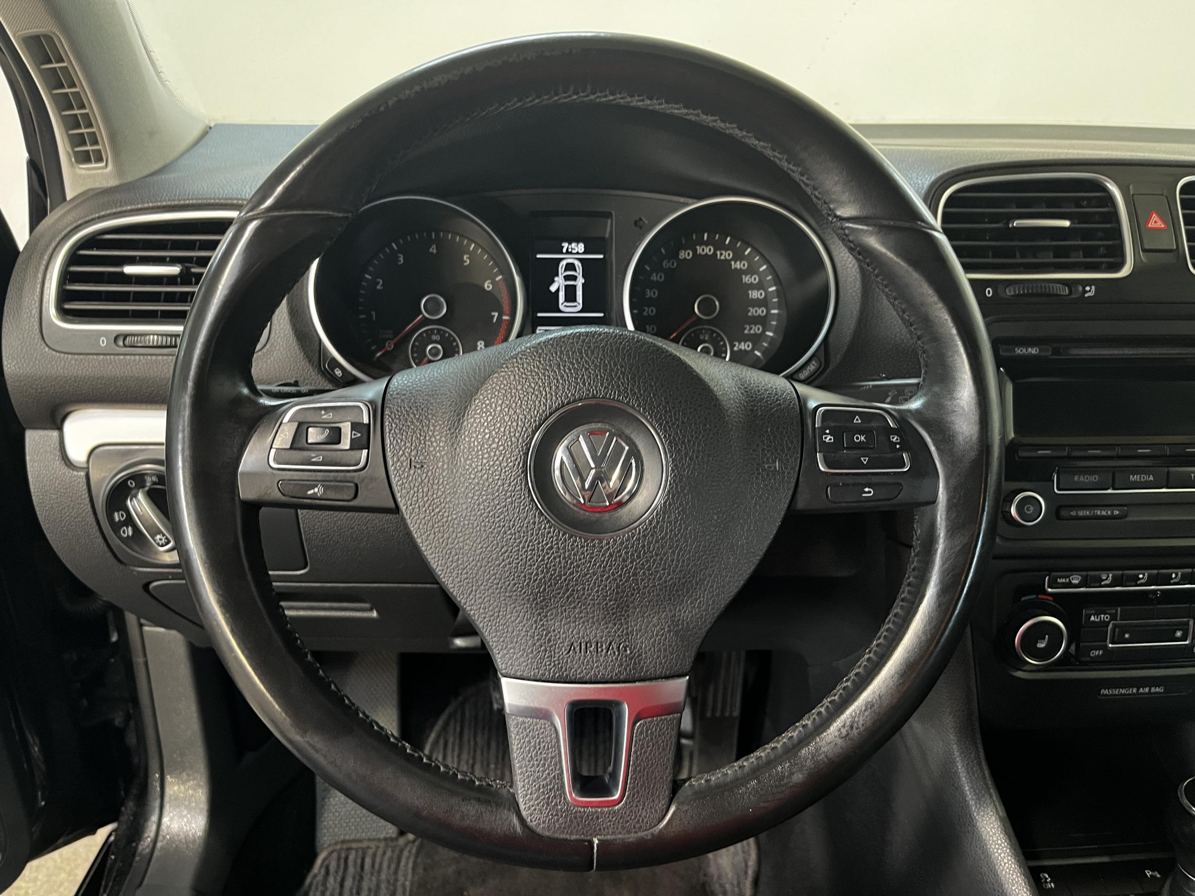 Volkswagen Golf, 2011 - pohled č. 14