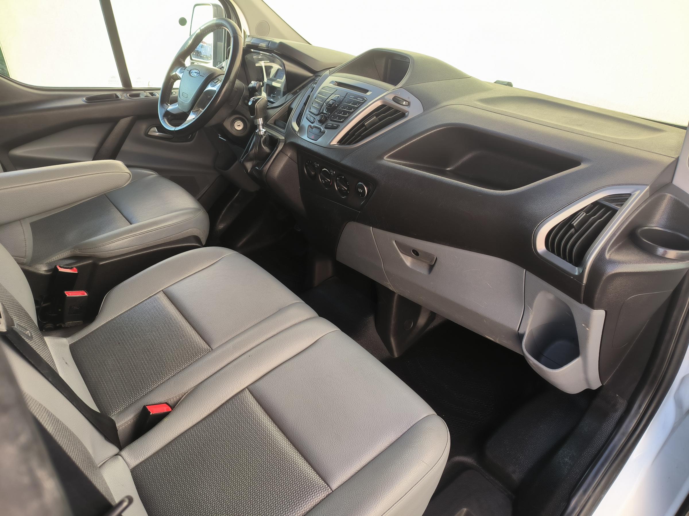 Ford Transit Custom, 2017 - pohled č. 12