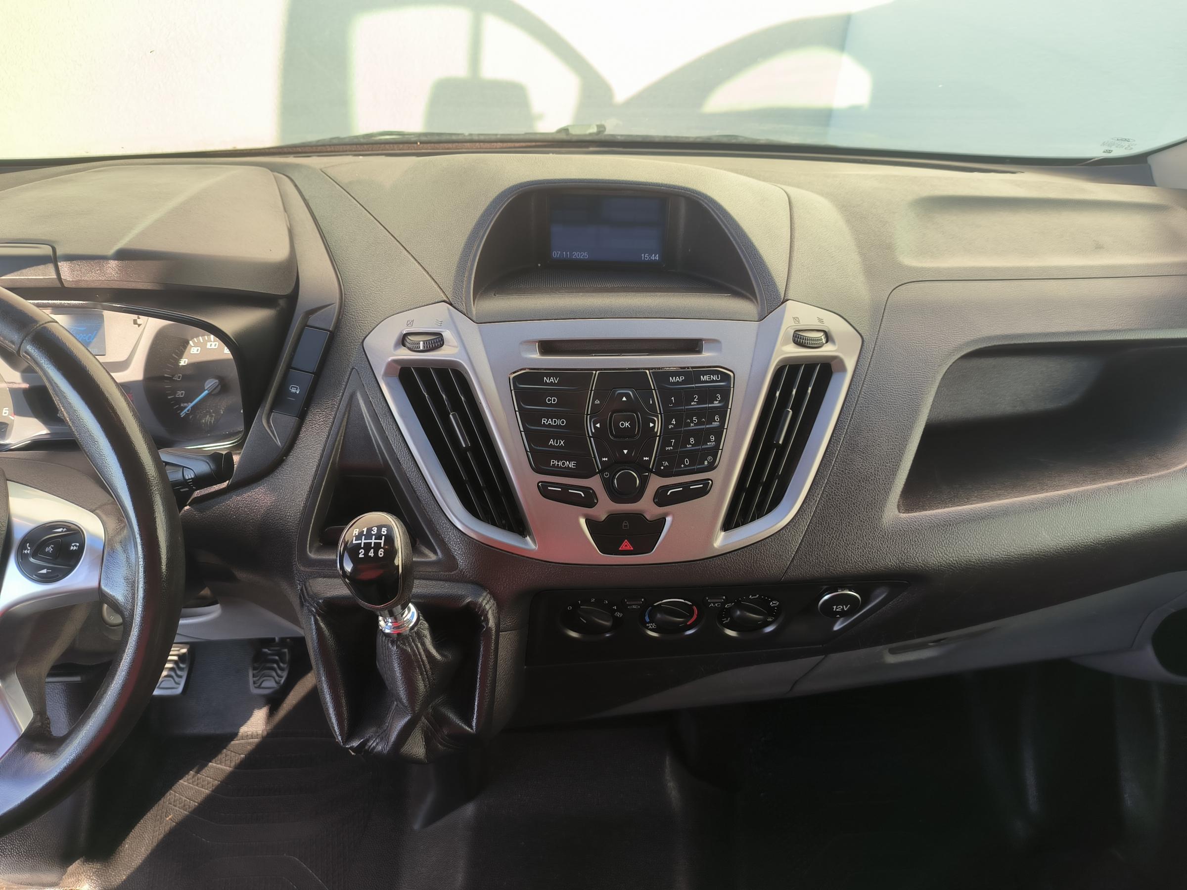 Ford Transit Custom, 2017 - pohled č. 13