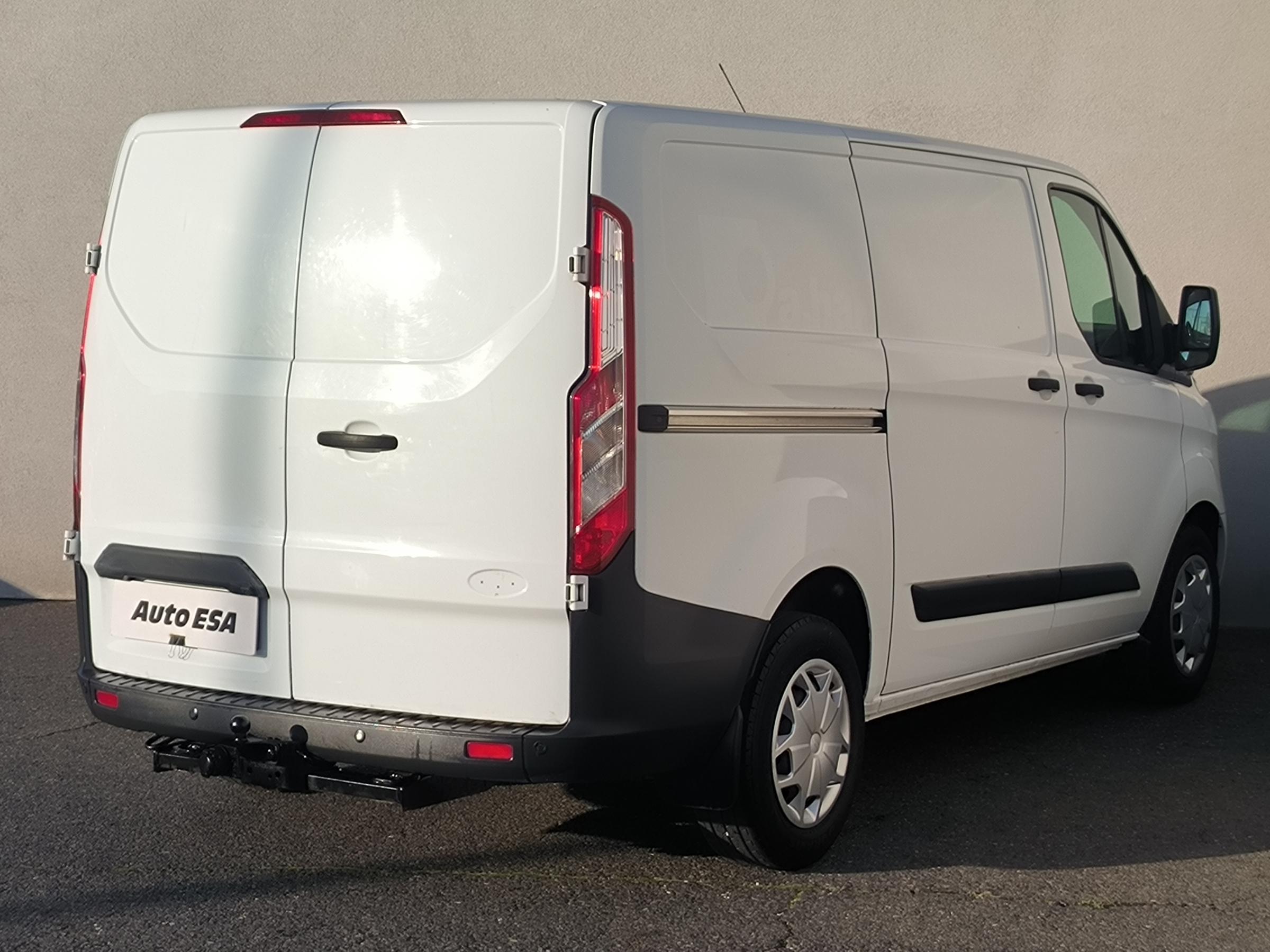 Ford Transit Custom, 2017 - pohled č. 4