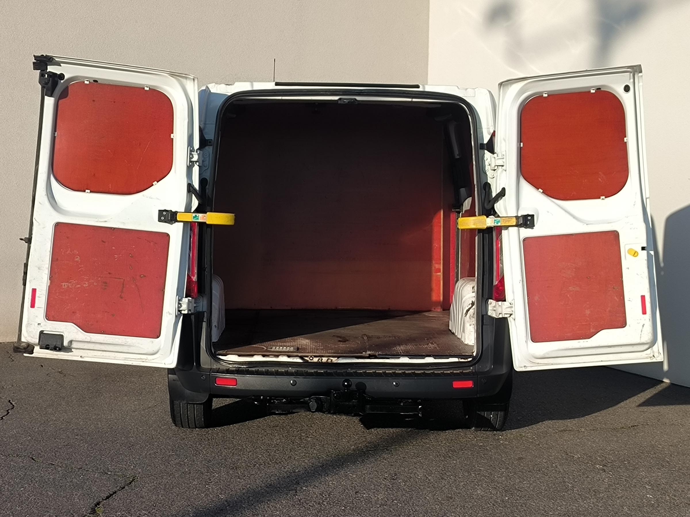 Ford Transit Custom, 2017 - pohled č. 7