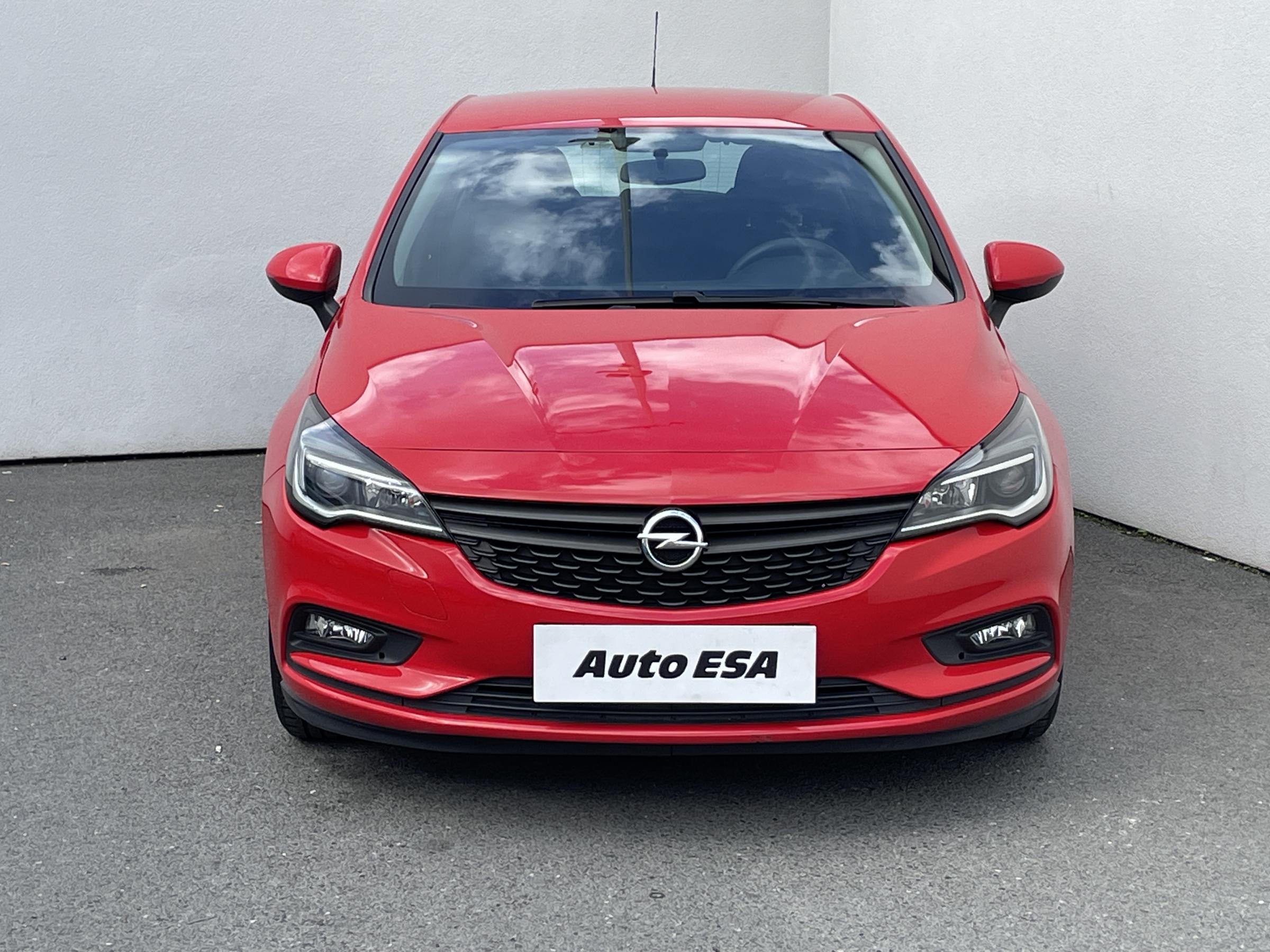 Opel Astra, 2016 - pohled č. 2