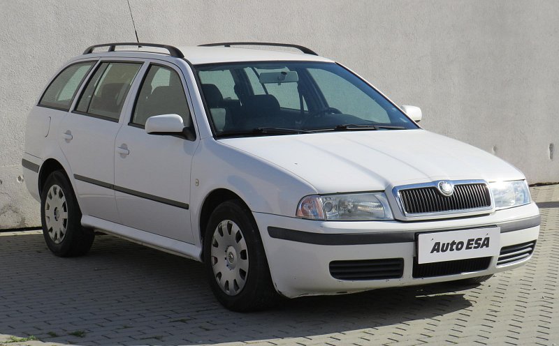 Škoda Octavia 1.6i Tour