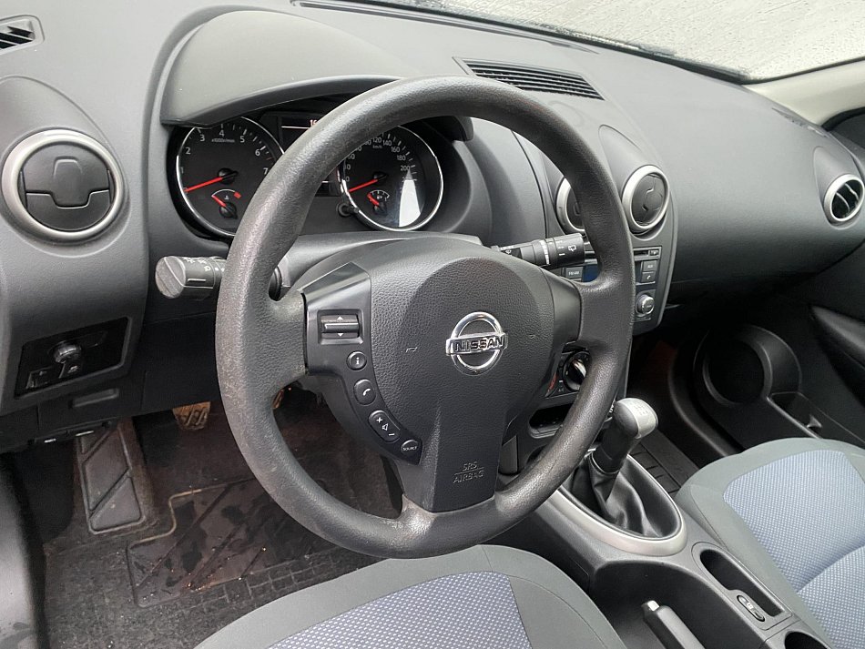 Nissan Qashqai 1.6 i 