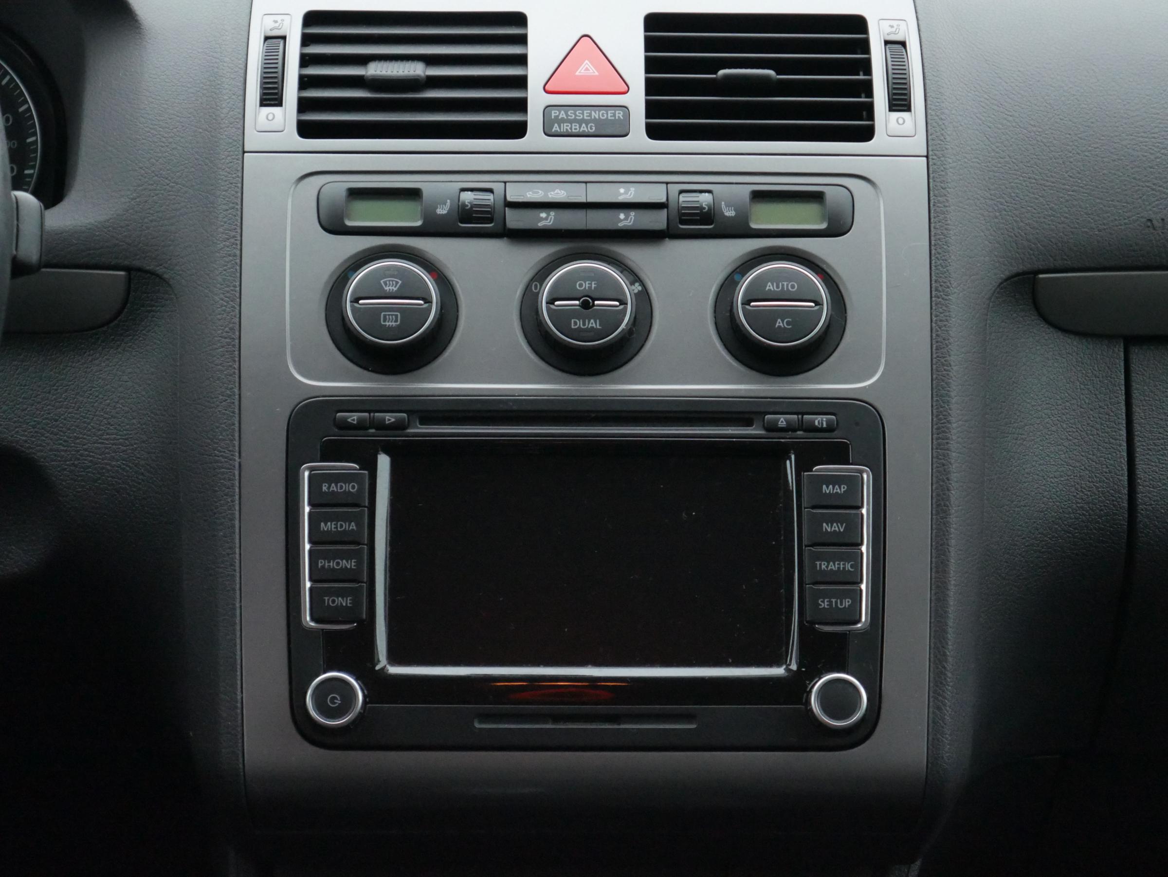 Volkswagen Touran, 2009 - pohled č. 11