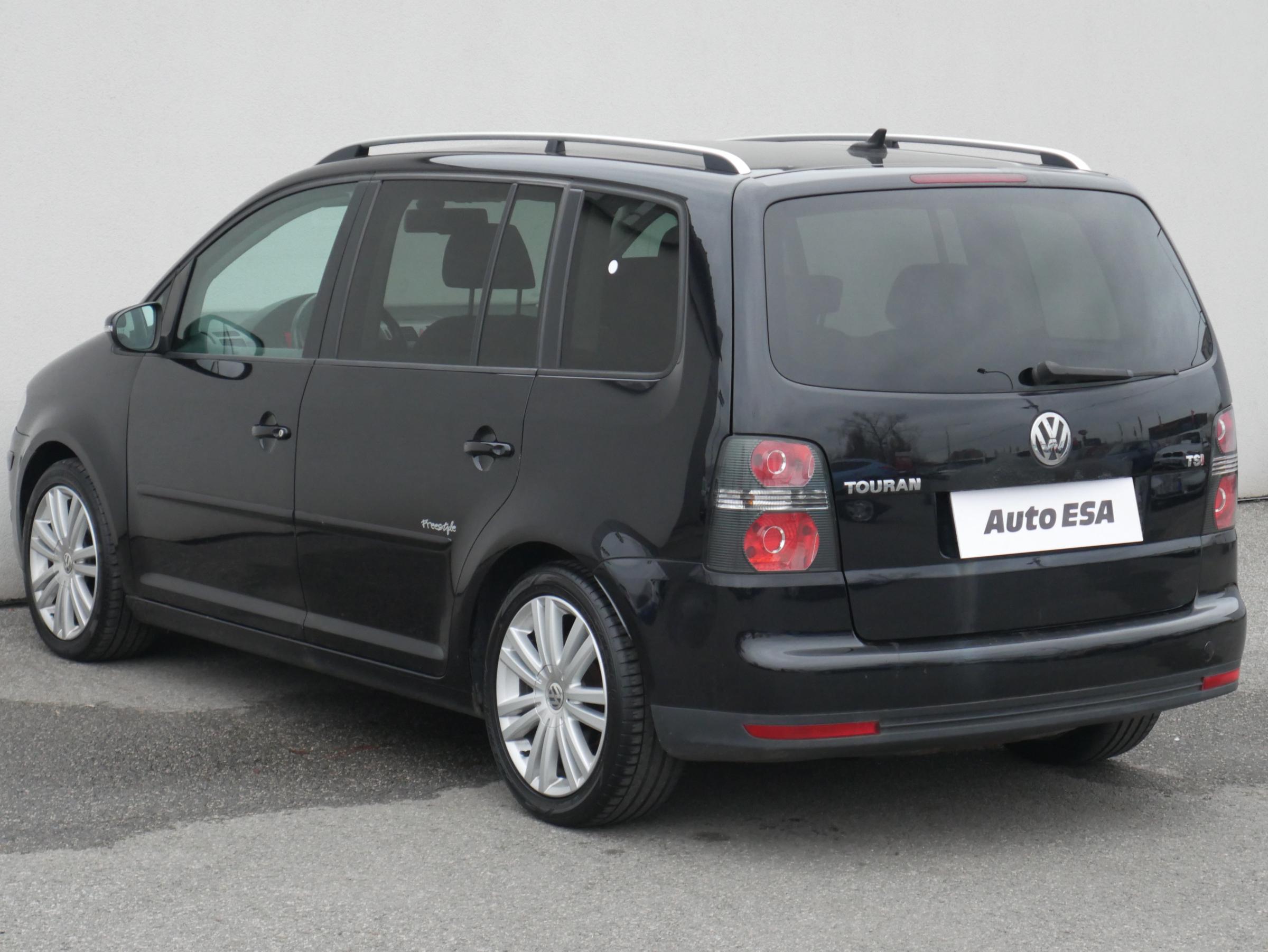 Volkswagen Touran, 2009 - pohled č. 6