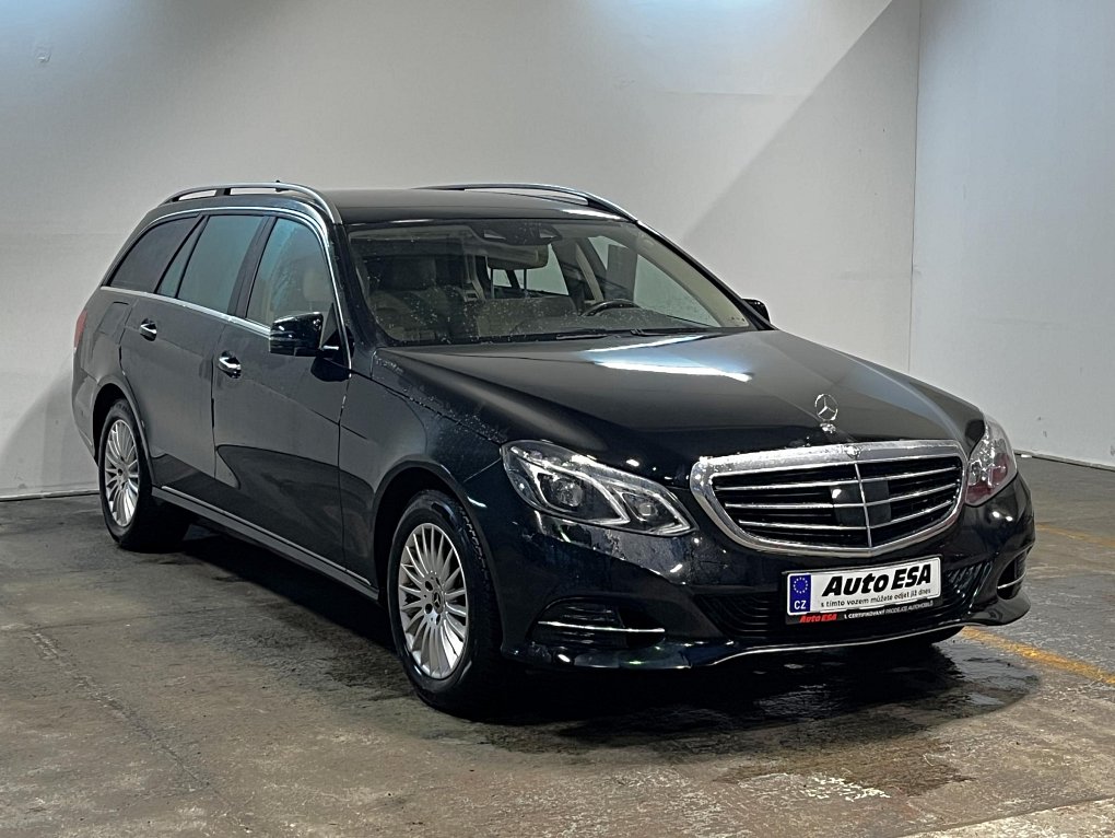 Mercedes-Benz Třída E 2.2 CDi Elegance E250