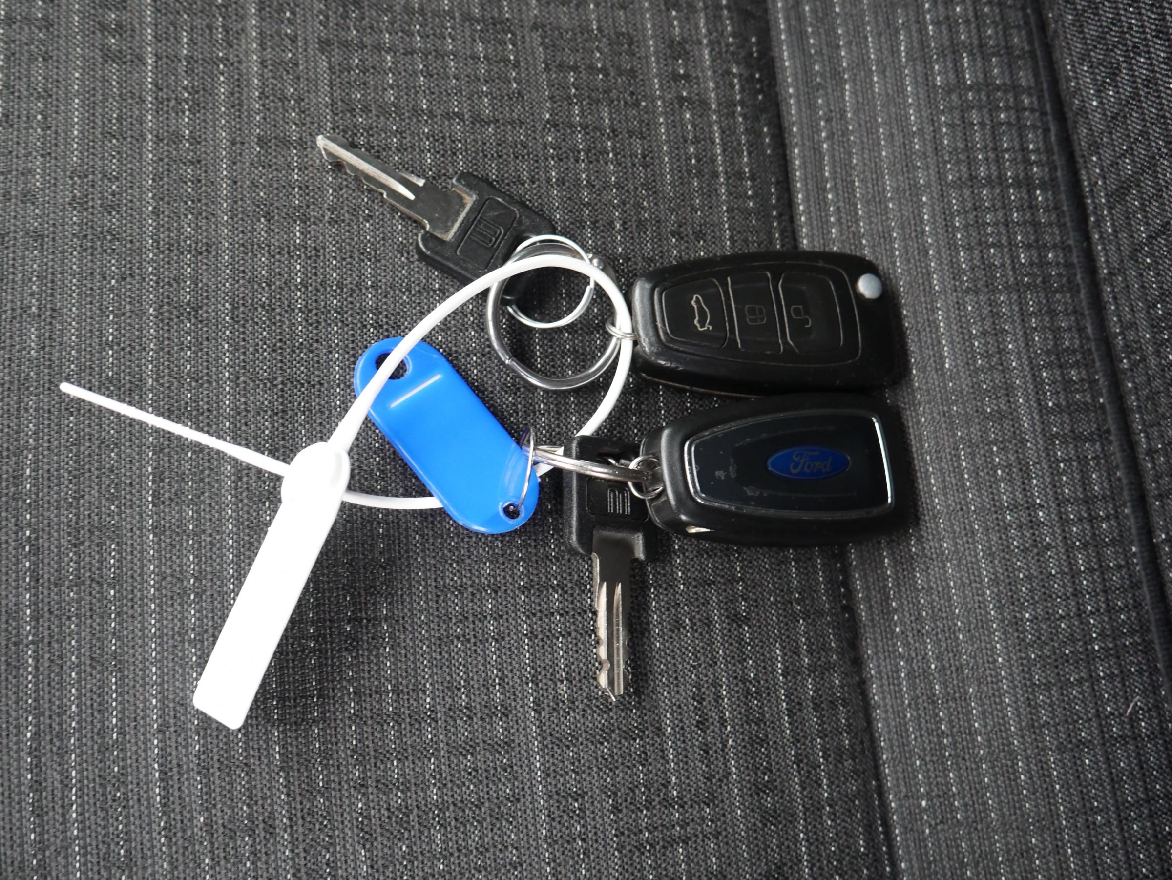 Ford Galaxy, 2011 - pohled č. 15