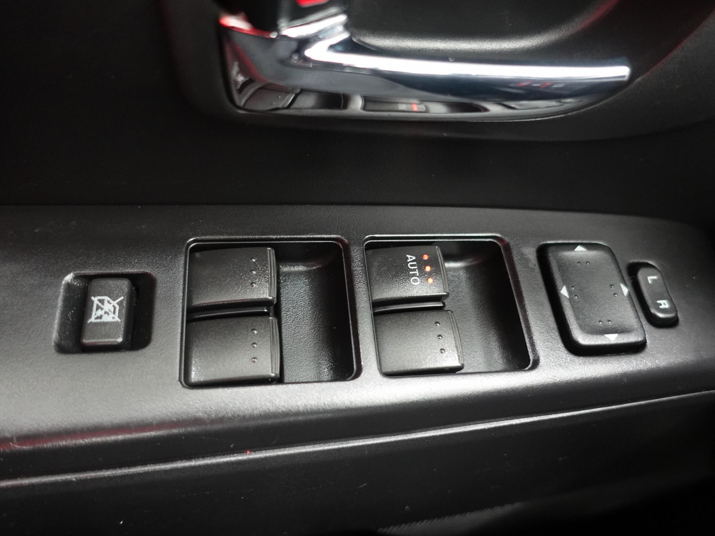 Mazda 5, 2011 - pohled č. 14