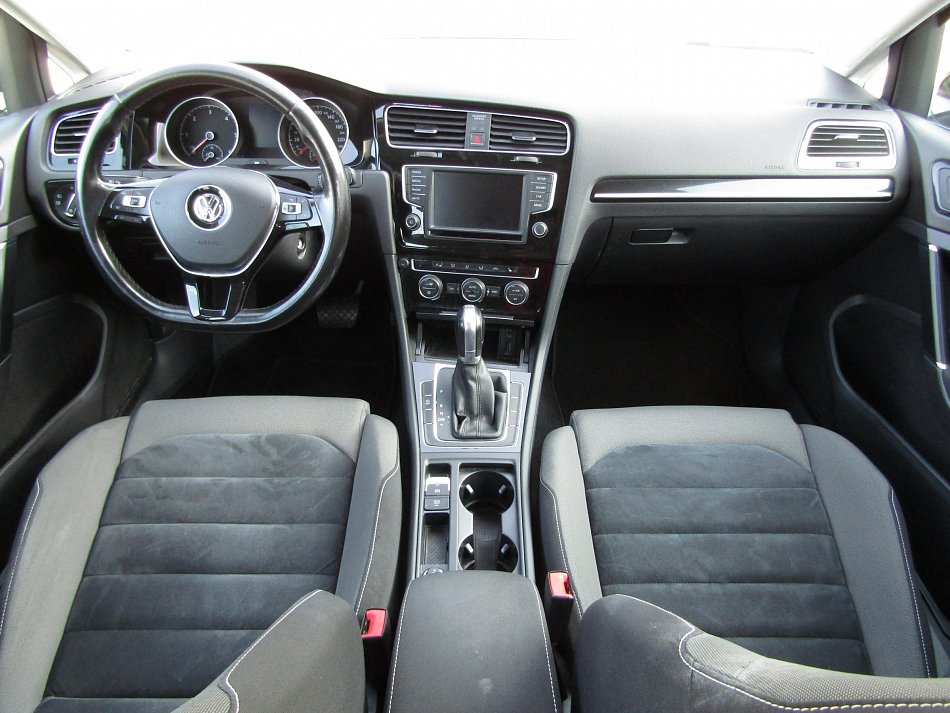 Volkswagen Golf 2.0TDi 