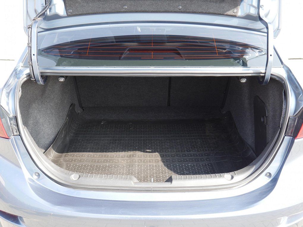 Mazda 3 2.0 SKY ACTIV 