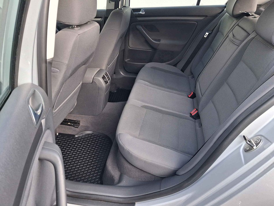 Volkswagen Golf 1.6 MPi Comfortline
