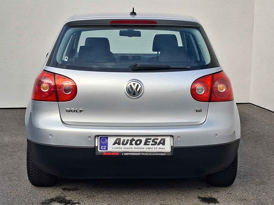 Volkswagen Golf 1.6 MPi Comfortline
