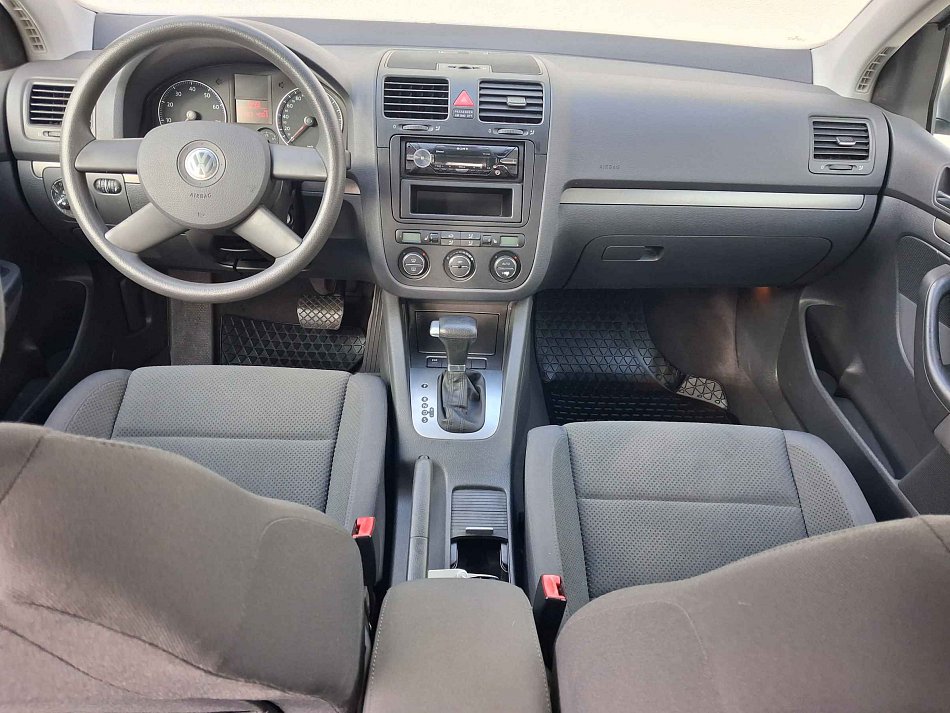 Volkswagen Golf 1.6 MPi Comfortline