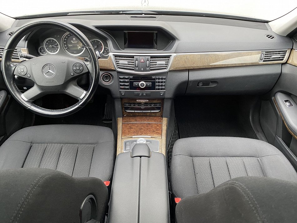 Mercedes-Benz Třída E 3.0 CDi Elegance E350