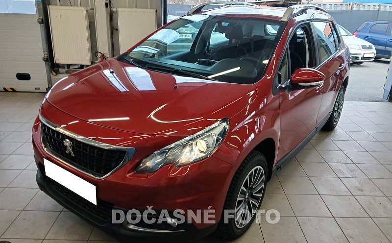 Peugeot 2008 1.2i 