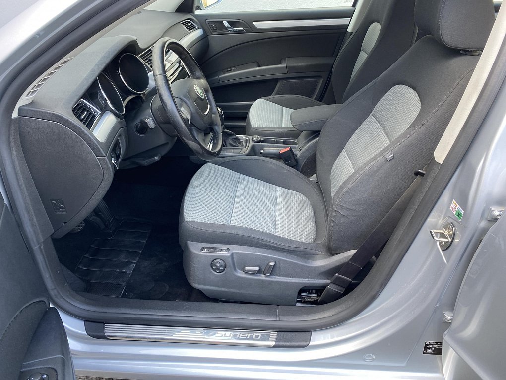 Škoda Superb II 2.0 TDi Ambition