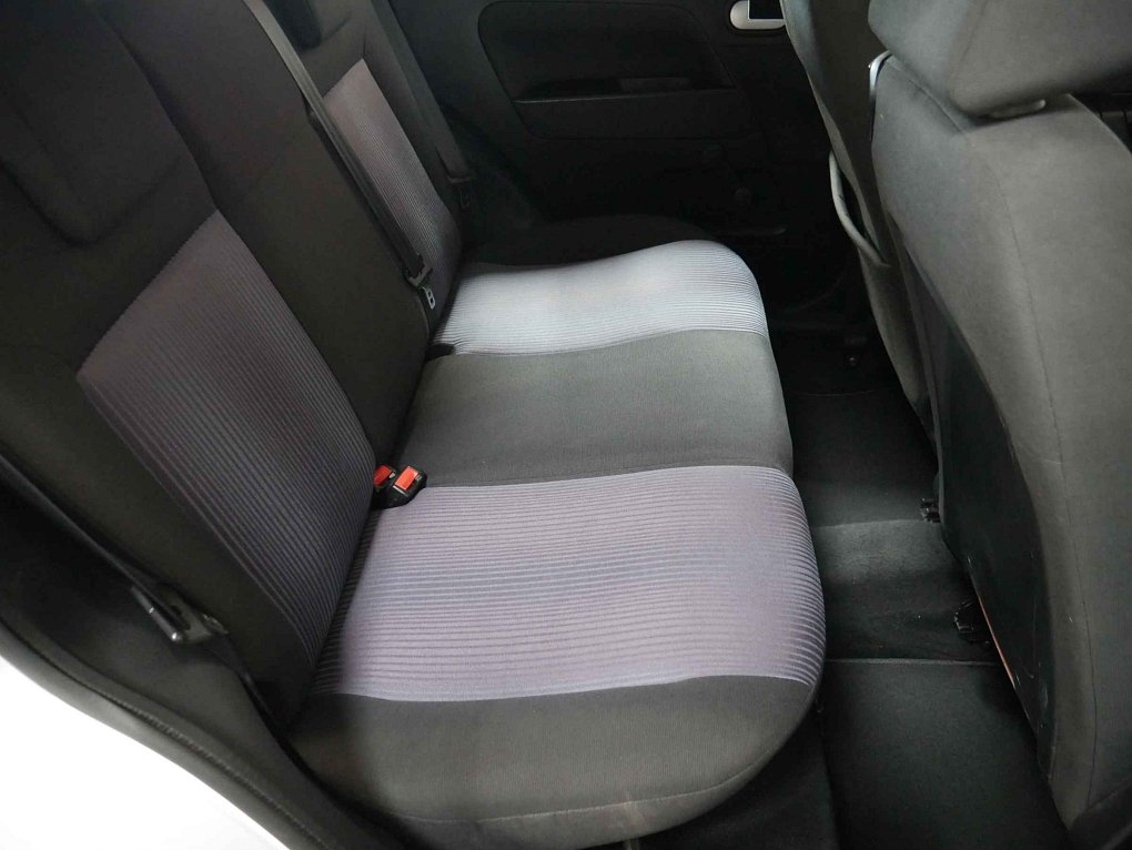 Ford Fusion 1.4i 