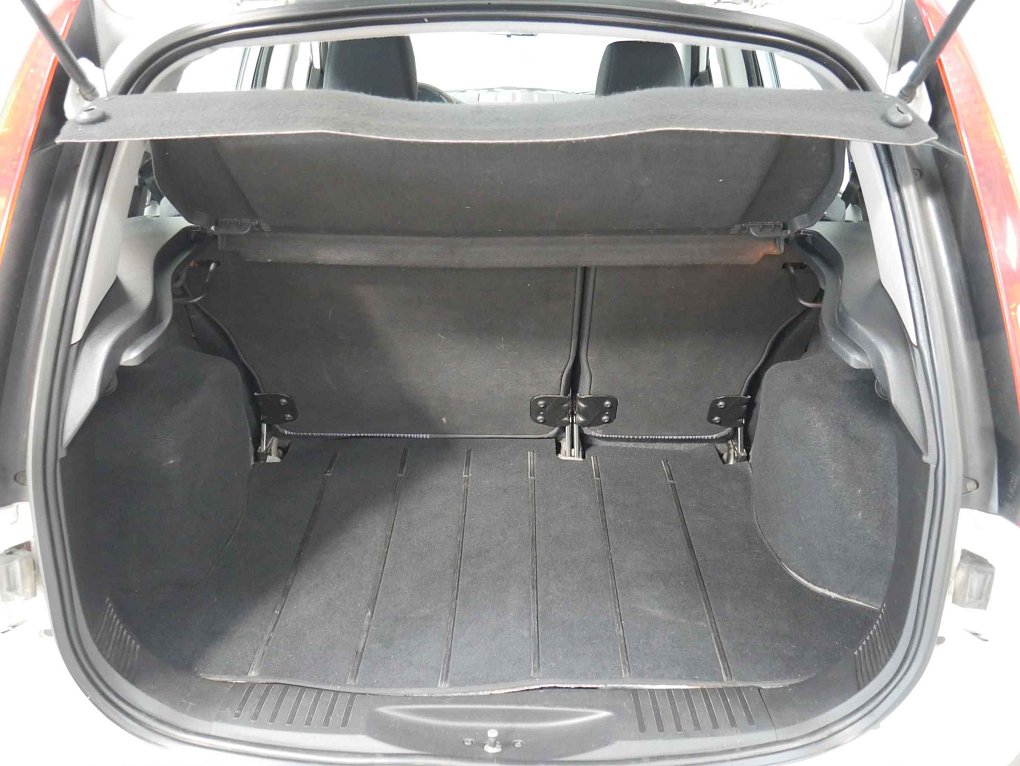 Ford Fusion 1.4i 
