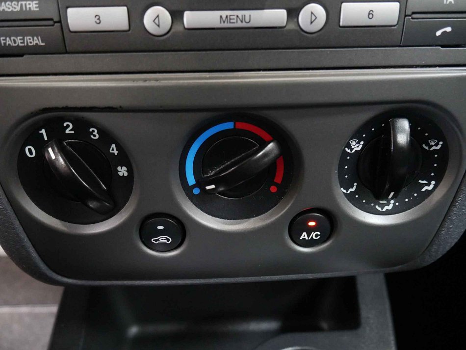 Ford Fusion 1.4i 