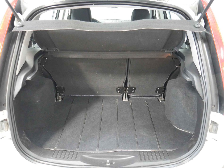 Ford Fusion 1.4i 