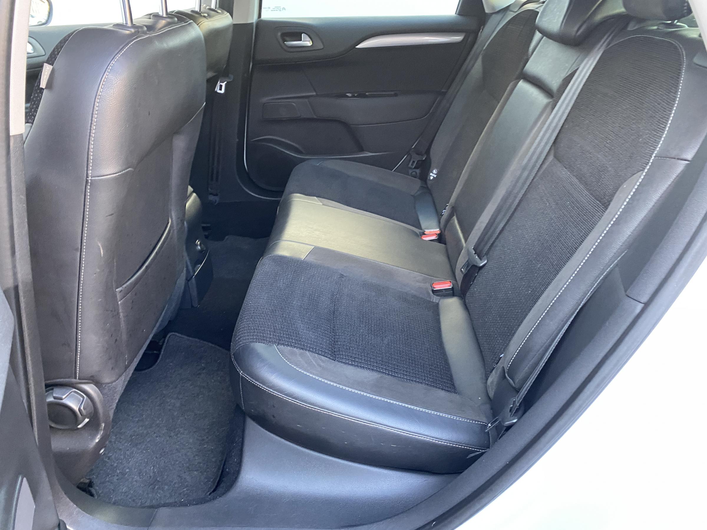 Citroën C4, 2017 - pohled č. 10