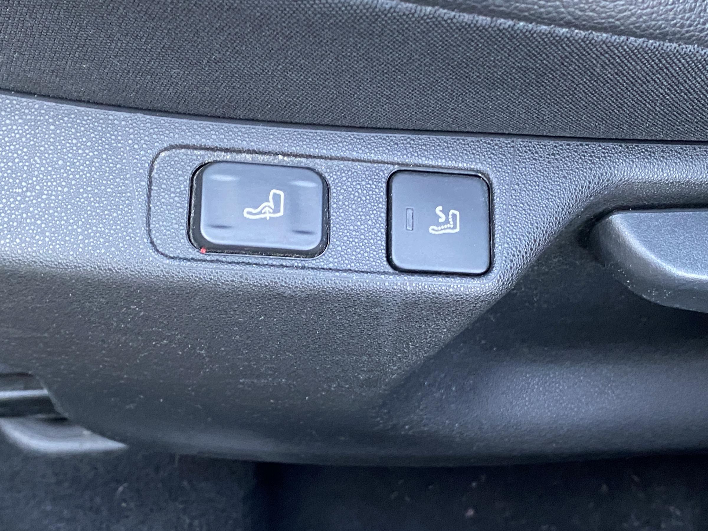 Citroën C4, 2017 - pohled č. 12