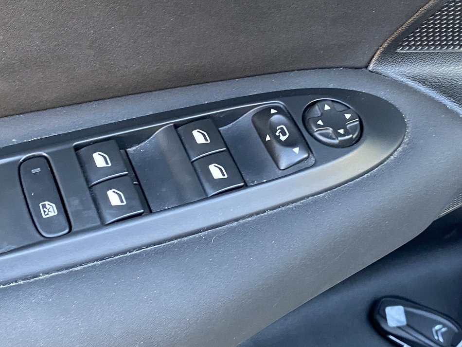 Citroën C4 1.2PT Shine