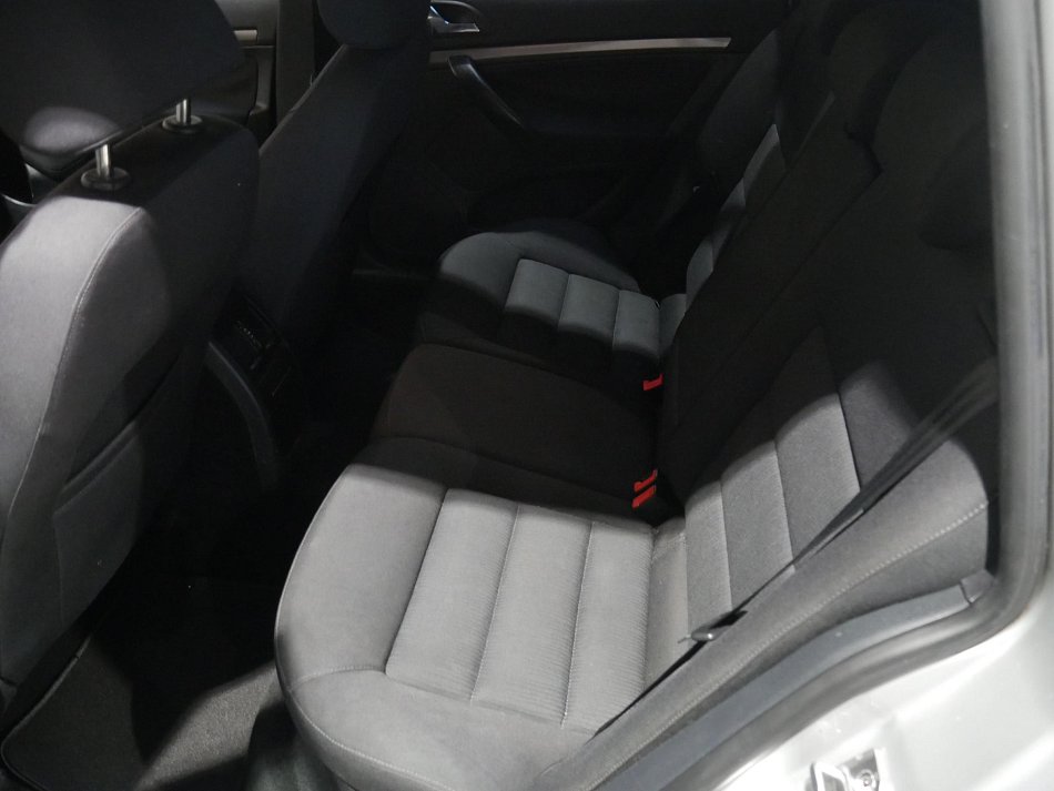 Škoda Octavia II 1.6i 