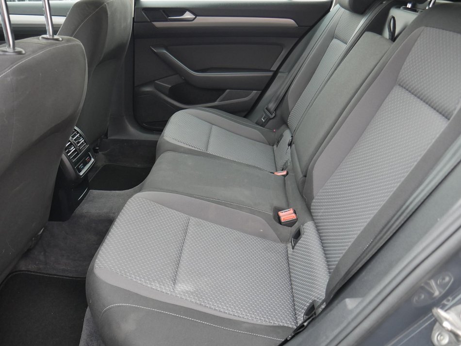 Volkswagen Passat 1.4TSi 