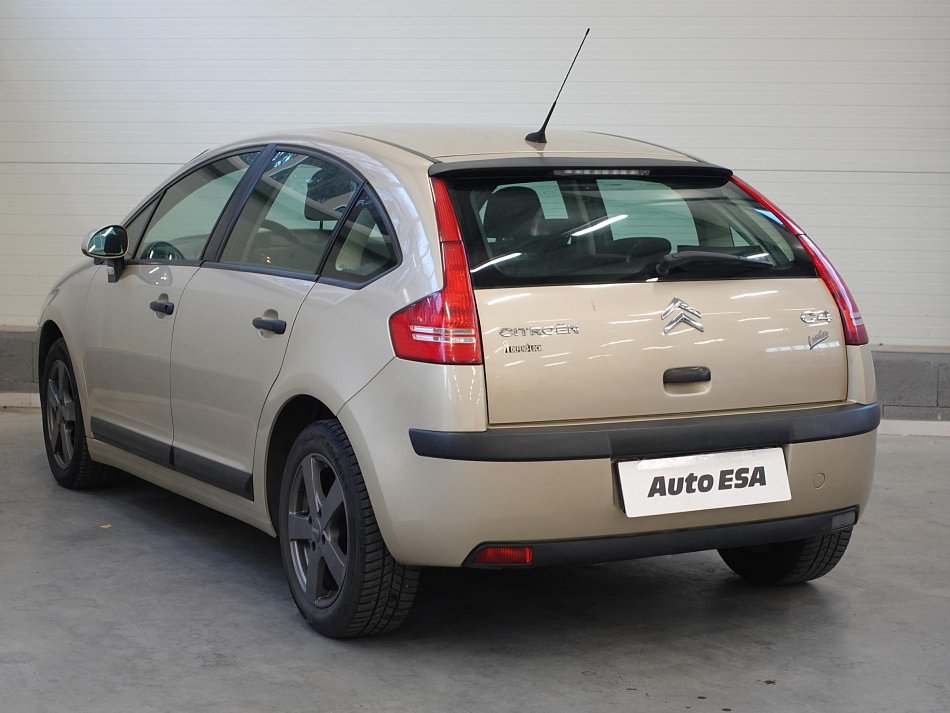 Citroën C4 1.4i 