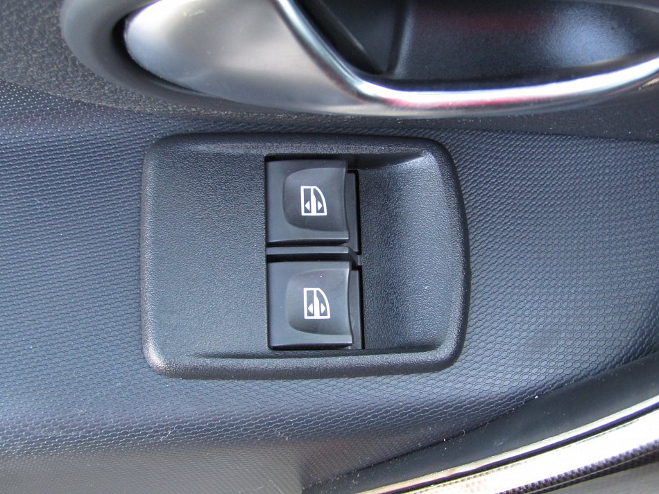 Dacia Sandero 1.2i 